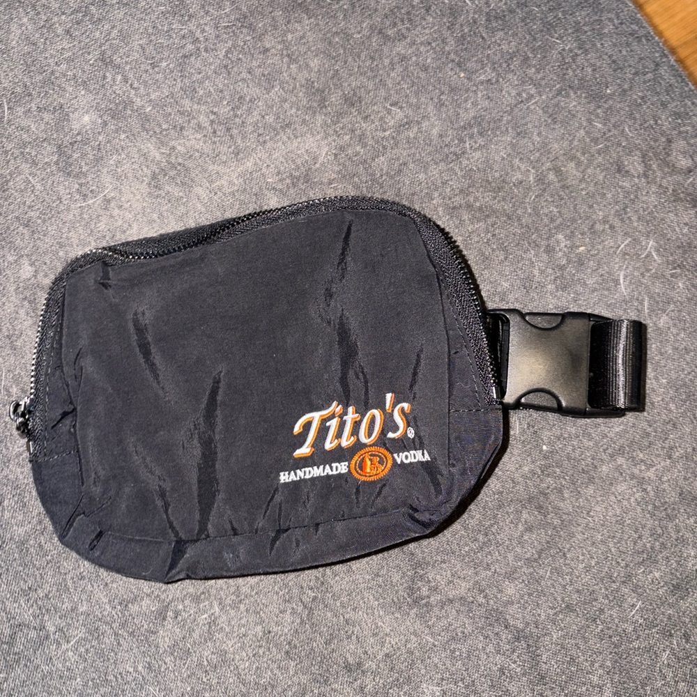 Tito’s Black Belt Bag